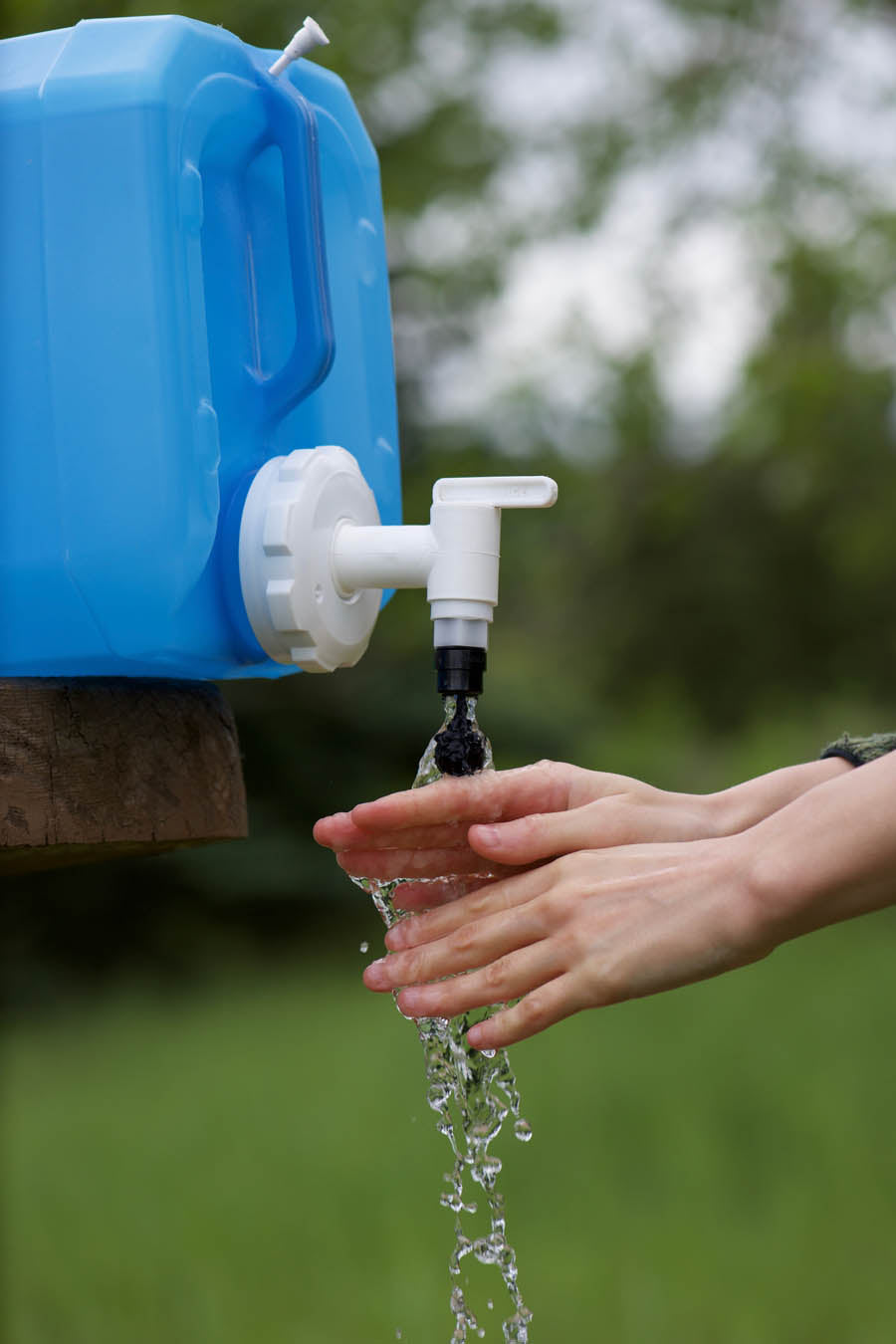 Portable Water Tap with Spigot Adapter