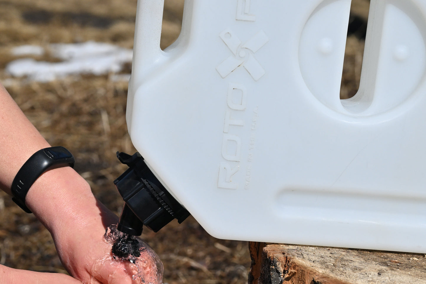 SaveAqua Tap for 1 1/2" 45° water storage container outlets (With Vent Tube)